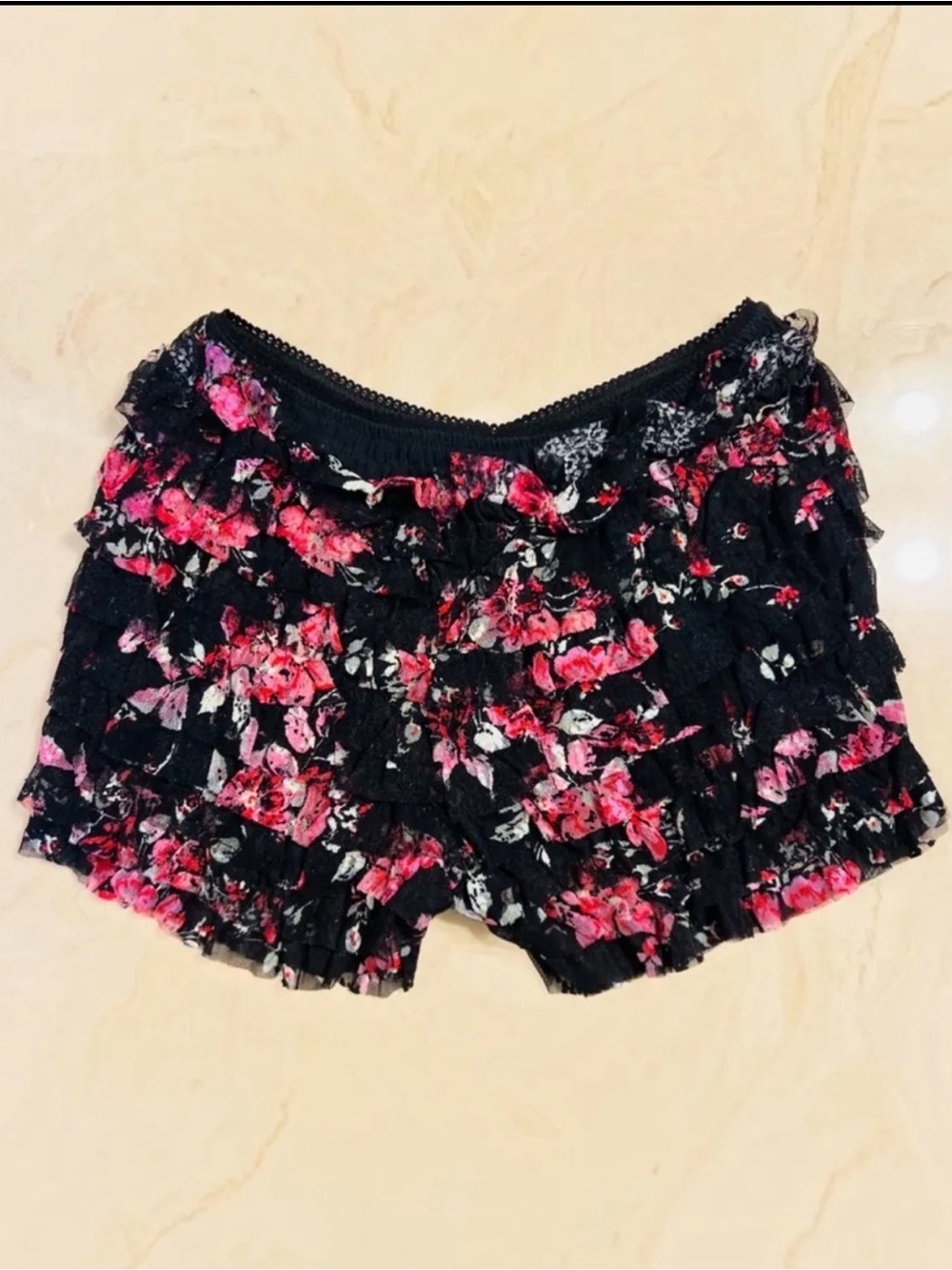 NWT Intimately by Free People Feeling for Shorties Black Ruffled Lace Shorties - Picture 4 of 11